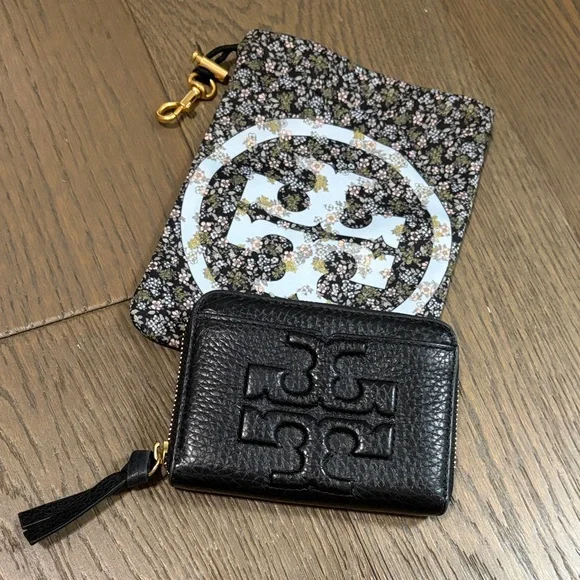 Tory Burch Black zipper pebbled leather card holder/coin case w/pouch - Picture 1 of 13